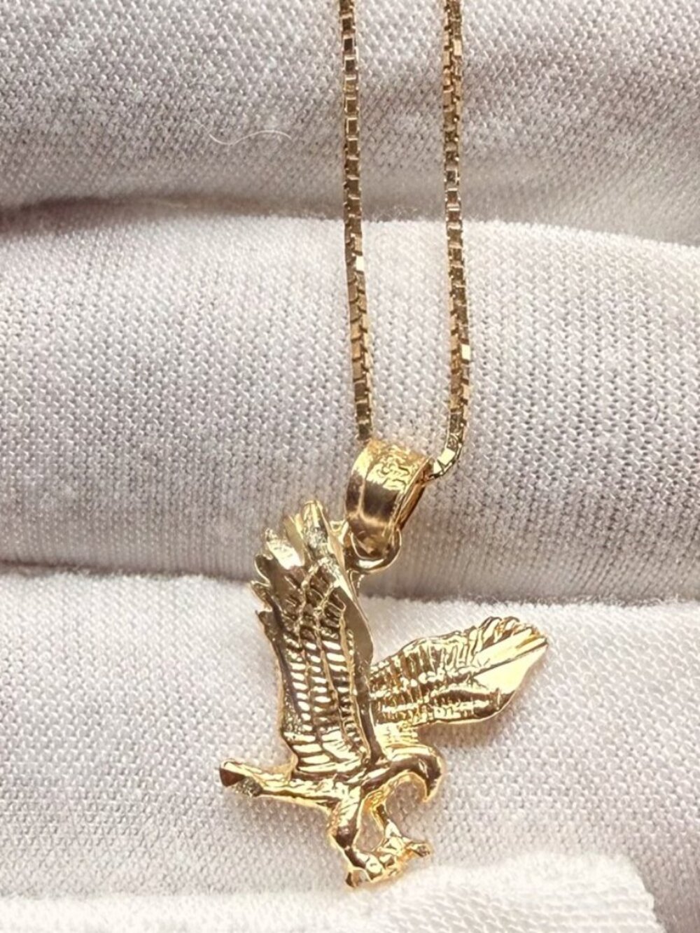 14K Yellow Gold Eagle Pendant With 0.8mm Box Chain - 20 inch